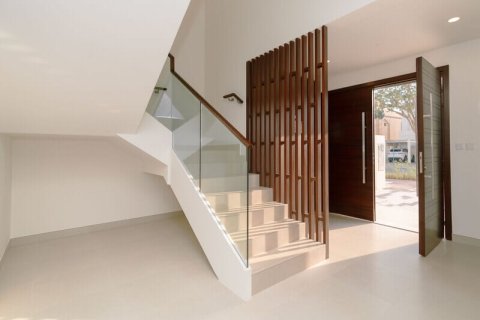 Vila v Jebel Ali, Dubai, SAE 4 spálne, 742 m2 č. 688374 - Fotografia 30