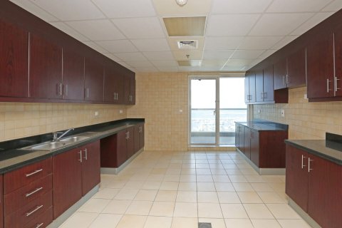 Apartamento en alquiler en Dubai Marina, Dubai, EAU 2 dormitorios, 243 m2 № 688372 - foto 2