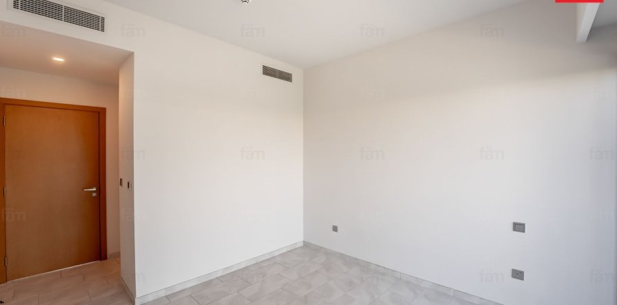 Ridamaja asukohaga Dubai, AÜE: 3 magamistoaga, 163.2 m² Nr 682176