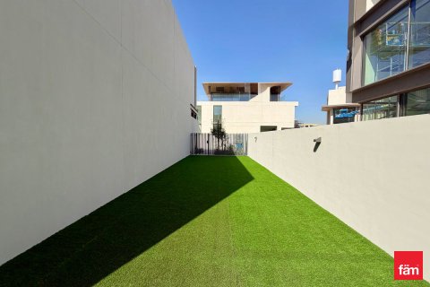Townhouse in Dubai, UAE 3 bedrooms, 311.9 sq.m. № 682177 - photo 18
