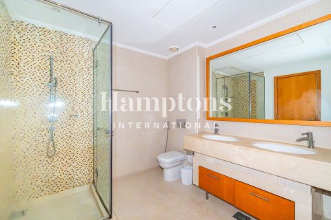 Appartement à Dubai Marina, Dubai, EAU: 2 chambres, 125.42 m2 № 703425