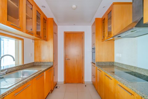 Apartment in Dubai Marina, Dubai, UAE 2 bedrooms, 125.41997903 sq.m. № 703425 - photo 17
