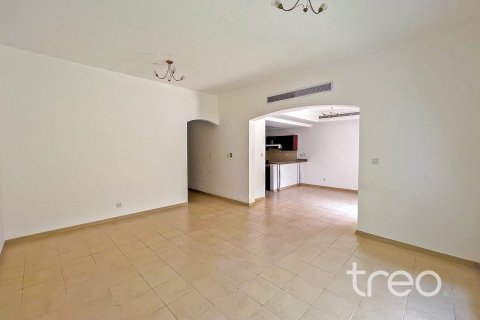 Kamienica na sprzedaż w Arabian Ranches, Dubai, ZEA 3 sypialnie, 244.06 mkw., nr 739218 - zdjęcie 3