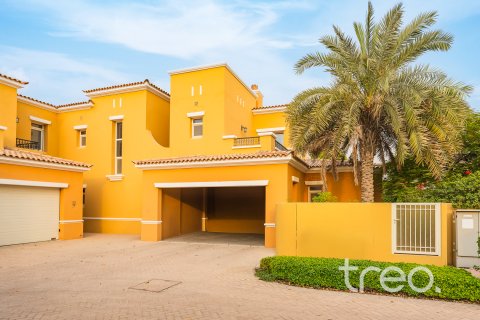 Huvila Arabian Ranches, Dubai, Arabiemiraatit 3 makuuhuonetta, 272.76 m2 № 739217