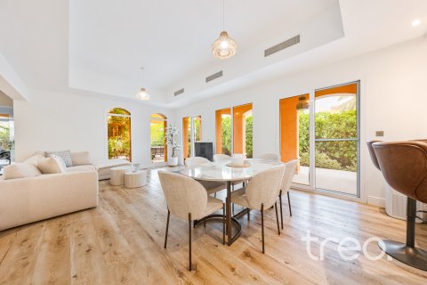 Βίλα σε Arabian Ranches, Dubai, ΗΑΕ 3 υπνοδωμάτια, 272.76 τ.μ. Αρ. 739217 - φωτογραφία 2