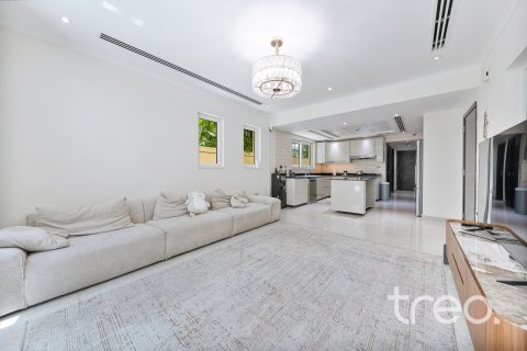 Βίλα σε Jumeirah Park, Dubai, ΗΑΕ 3 υπνοδωμάτια, 284.56 τ.μ. Αρ. 739214 - φωτογραφία 12