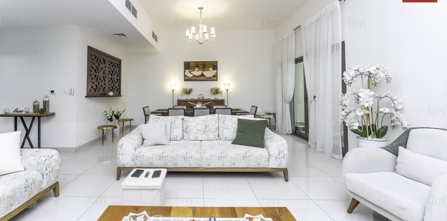 Řadový dům v Al Furjan, Dubai, SAE 4 ložnice, 226 m² Č.: 694354