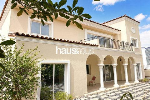 Villa para arrendamento em Dubai Investment Park, Dubai, EAU 5 quartos, 548 m2 № 626593 - foto 2