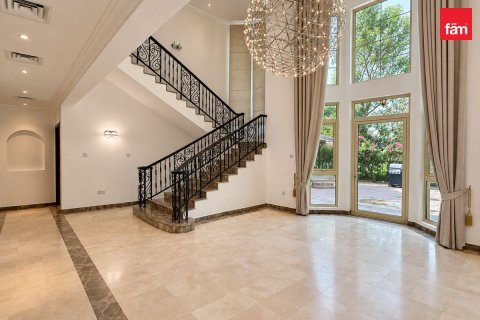 Villa en alquiler en Jumeirah Islands, Dubai, EAU 4 dormitorios, 934.9 m2 № 766284 - foto 3