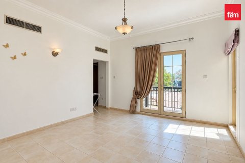 Villa en alquiler en Jumeirah Islands, Dubai, EAU 4 dormitorios, 934.9 m2 № 766284 - foto 17