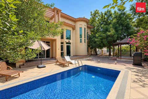 Villa Jumeirah Islands, Dubaijā, AAE 4 istabas, 934.9 m2 Nr. 766284