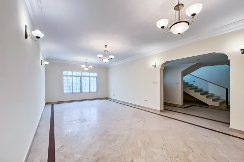 Villa zur Miete in Al Rashidiya, Dubai, VAE 3 Schlafzimmer, 275.27 m2 Nr. 768785 - Foto 7