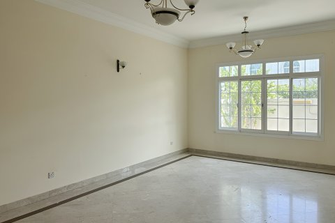 Villa zur Miete in Al Rashidiya, Dubai, VAE 3 Schlafzimmer, 275.27 m2 Nr. 768785 - Foto 4