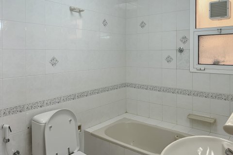 Villa zur Miete in Al Rashidiya, Dubai, VAE 3 Schlafzimmer, 275.27 m2 Nr. 768785 - Foto 3