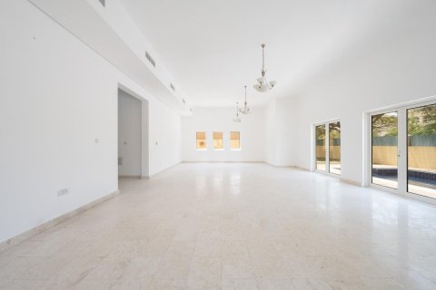 Üürile anda villa asukohaga The Villa, Dubai, AÜE: 5 magamistoaga, 534.43 m² Nr 750528 - pilt 6