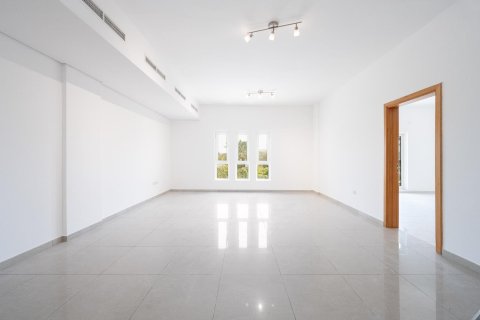 Üürile anda villa asukohaga The Villa, Dubai, AÜE: 5 magamistoaga, 534.43 m² Nr 750528 - pilt 11