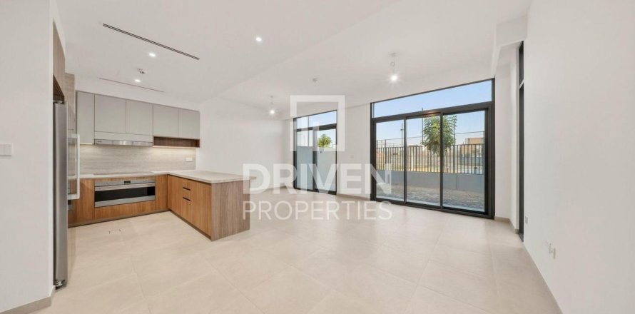 Kuća u nizu u gradu Mudon, Dubai, UAE 4 spavaće sobe, 248.33 m2 Br. 746823