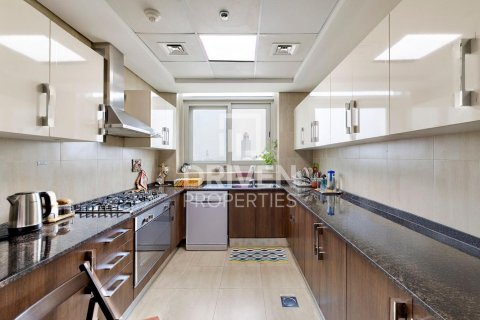 Huoneisto Al Furjan, Dubai, Arabiemiraatit 3 makuuhuonetta, 160 m2 № 653453 - kuva 15