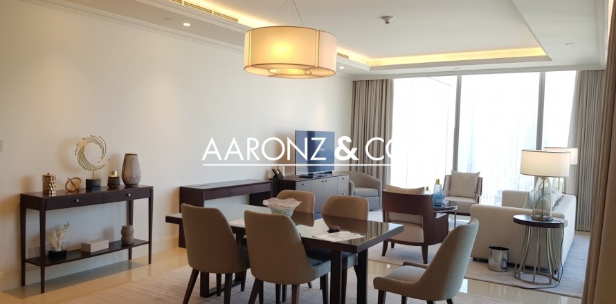 Appartement in Downtown Dubai (Downtown Burj Dubai), Dubai, VAE 2 slaapkamers, 149 vr.m. nr 688175