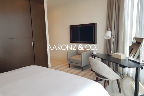 Appartement te huur in Downtown Dubai (Downtown Burj Dubai), Dubai, VAE 2 slaapkamers, 149 vr.m., nr 688175 - foto 8