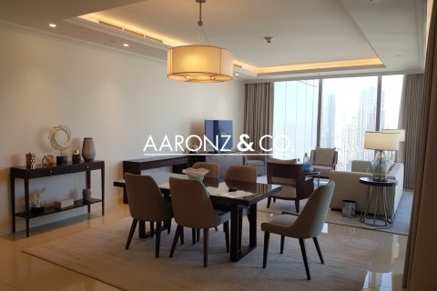 Appartement te huur in Downtown Dubai (Downtown Burj Dubai), Dubai, VAE 2 slaapkamers, 149 vr.m., nr 688175 - foto 4