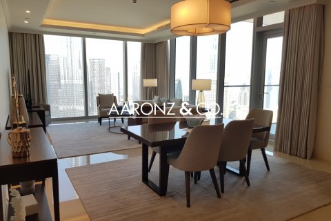 Appartement te huur in Downtown Dubai (Downtown Burj Dubai), Dubai, VAE 2 slaapkamers, 149 vr.m., nr 688175 - foto 5