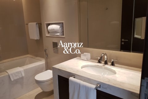 Apartamento para arrendamento em Downtown Dubai (Downtown Burj Dubai), Dubai, EAU 2 quartos, 149 m2 № 688175 - foto 13