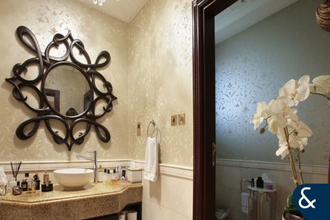 Vila di Palm Jumeirah, Dubai, UAE 4 bilik tidur, 465 meter persegi № 668421 - foto 5