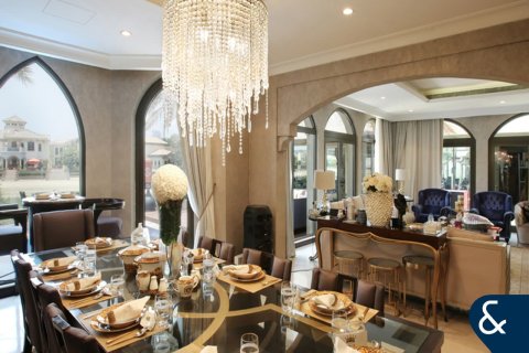 Vila di Palm Jumeirah, Dubai, UAE 4 bilik tidur, 465 meter persegi № 668421 - foto 9