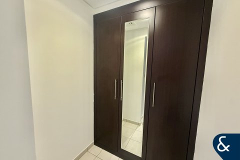 Пәтер DIFC, Дубай, БАӘ-да 2 жатын бөлмелер, 139 м² № 668417 - фото 8