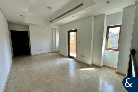 Villa in Al Furjan, Dubai, UAE 3 bedrooms, 600 sq.m. № 668419 - photo 9