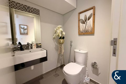 Снять в аренду виллу в DAMAC Hills (Akoya by DAMAC), Дубай, ОАЭ 3 спальни, 175м2, № 668003 - фото 11