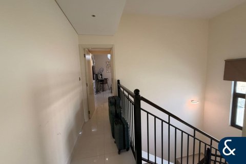 Снять в аренду виллу в DAMAC Hills (Akoya by DAMAC), Дубай, ОАЭ 3 спальни, 175м2, № 668003 - фото 13