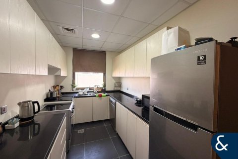 Снять в аренду виллу в DAMAC Hills (Akoya by DAMAC), Дубай, ОАЭ 3 спальни, 175м2, № 668003 - фото 7