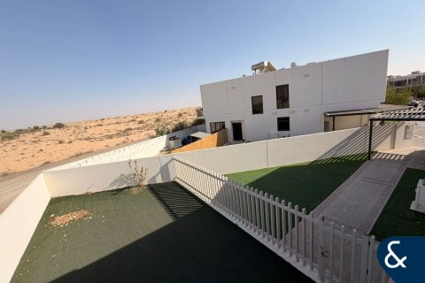 Снять в аренду виллу в DAMAC Hills (Akoya by DAMAC), Дубай, ОАЭ 3 спальни, 175м2, № 668003 - фото 20