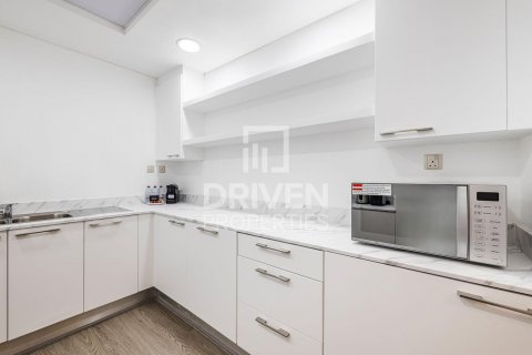 Apartment in Business Bay, Dubai, UAE 2 bedrooms, 147 sq.m. № 601950 - photo 17