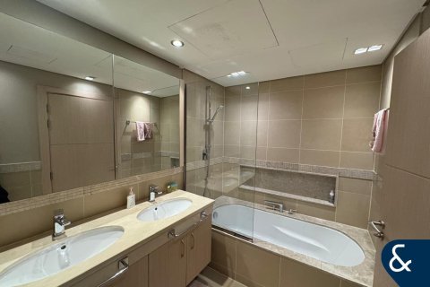 Apartmán v BURJ VISTA v Downtown Dubai (Downtown Burj Dubai), SAE 3 spálne, 191 m2 č. 688954 - Fotografia 12