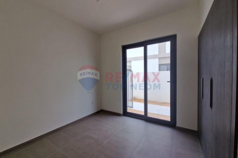 Villa in Tilal Al Ghaf, Dubai, UAE 4 bedrooms, 203.1 sq.m. № 554827 - photo 2