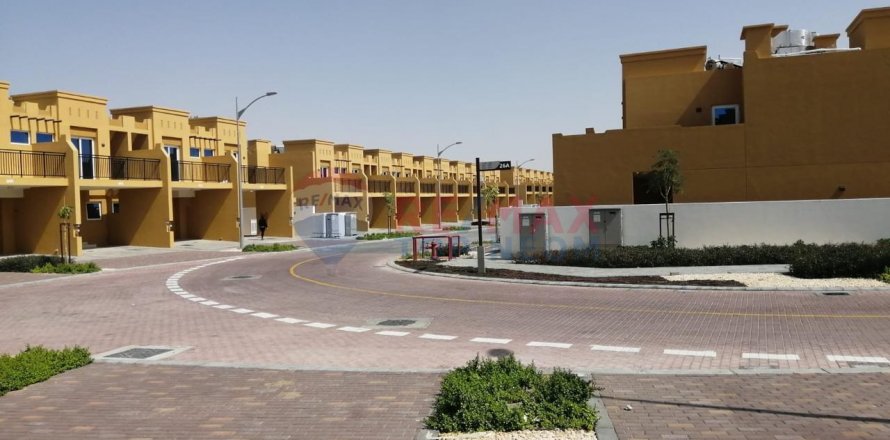 Shtëpi në qytet në Dubai, Emiratet e Bashkuara Arabe 3 dhoma gjumi, 114.7 m2. № 554825