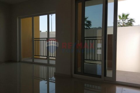 Shtëpi në qytet në Dubai, Emiratet e Bashkuara Arabe 3 dhoma gjumi, 114.7 m2. № 554825 - Foto 10