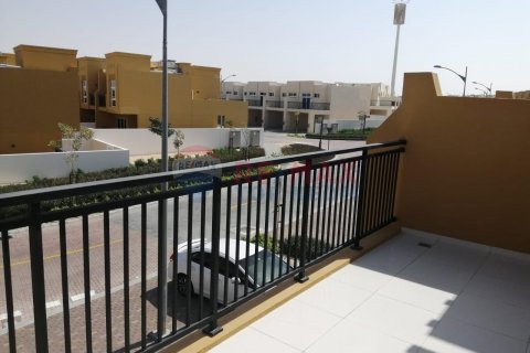 Shtëpi në qytet në Dubai, Emiratet e Bashkuara Arabe 3 dhoma gjumi, 114.7 m2. № 554825 - Foto 14
