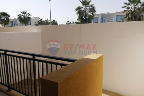 Shtëpi në qytet në Dubai, Emiratet e Bashkuara Arabe 3 dhoma gjumi, 114.7 m2. № 554825 - Foto 16