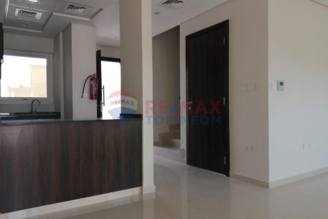 Shtëpi në qytet në Dubai, Emiratet e Bashkuara Arabe 3 dhoma gjumi, 114.7 m2. № 554825 - Foto 9