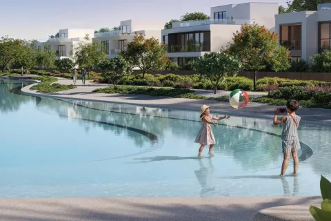 Villa in Dubai, UAE 4 bedrooms, 792 sq.m. № 691131 - photo 2