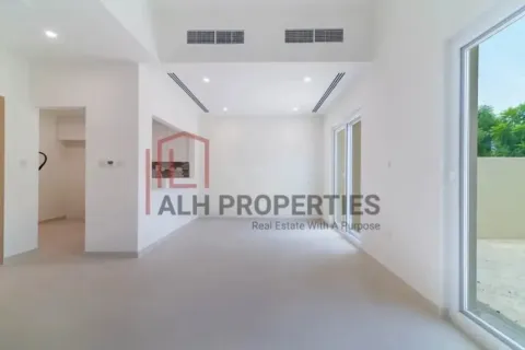 Townhouse in Dubai Land, Dubai, UAE 3 bedrooms, 185 sq.m. № 691134 - photo 4