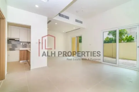 Townhouse in Dubai Land, Dubai, UAE 3 bedrooms, 185 sq.m. № 691134 - photo 3