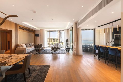Appartamento in vendita a Jumeirah, Dubai, EAU 3 camere da letto, 250.65 mq. № 761541 - foto 2