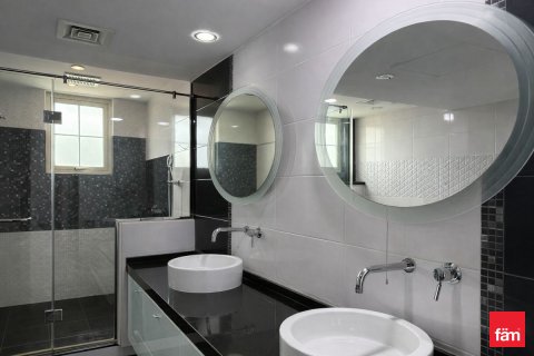 Villa te huur in Jumeirah Islands, Dubai, VAE 4 slaapkamers, 988.2 vr.m., nr 702268 - foto 26