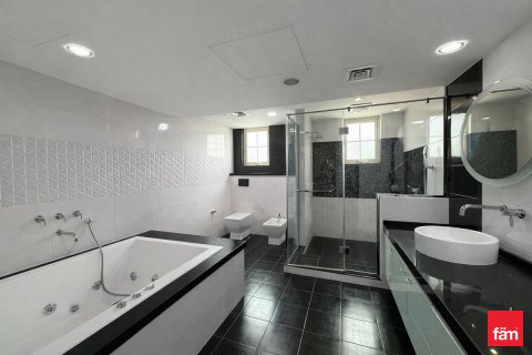 Villa te huur in Jumeirah Islands, Dubai, VAE 4 slaapkamers, 988.2 vr.m., nr 702268 - foto 27