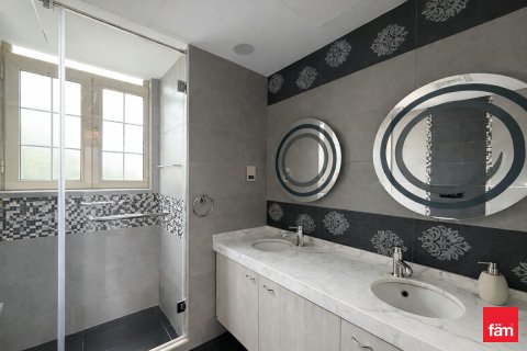Villa te huur in Jumeirah Islands, Dubai, VAE 4 slaapkamers, 988.2 vr.m., nr 702268 - foto 25